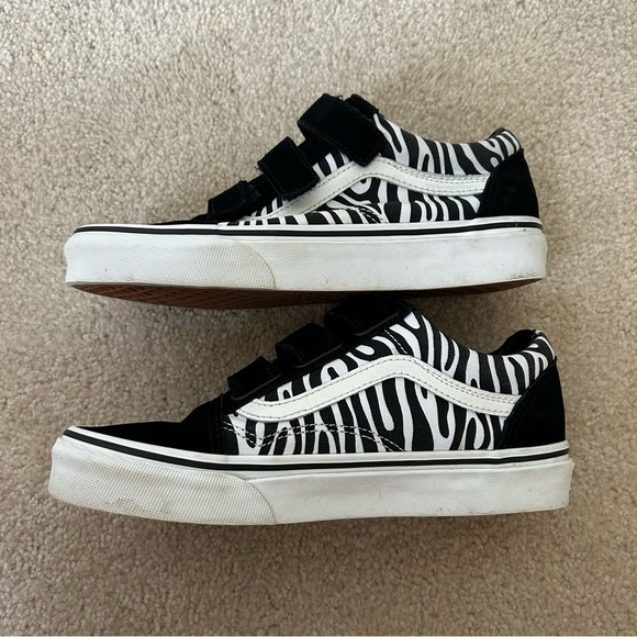 Vans Men 5.5/ women 7 Old Skool Classic Black and White zebra Sneakers - Picture 6 of 9